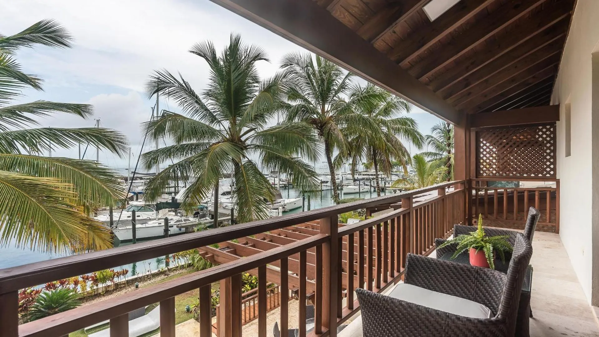Marina Front Villa At Puerto Bahia Samana